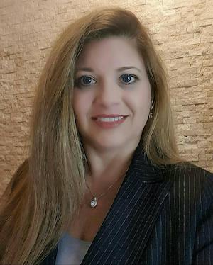 Cathy Lewis Pic (1) insurance agency Tampa, Florida